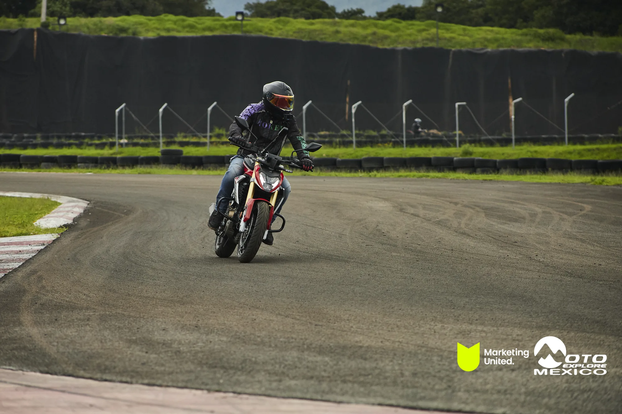 HUNK TRACKDAY 153